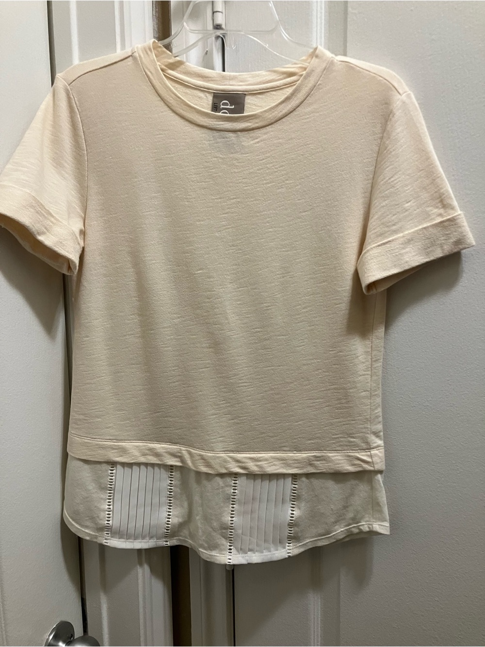 Dolan West Coast Collection Cream Short Sleeve Layered Hem Top